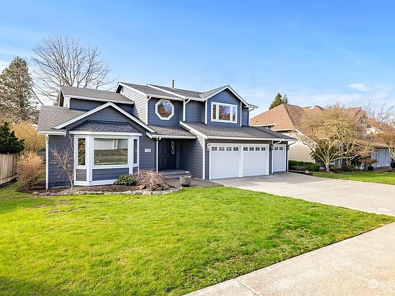 3rd image of 720 N Mountain View Avenue
