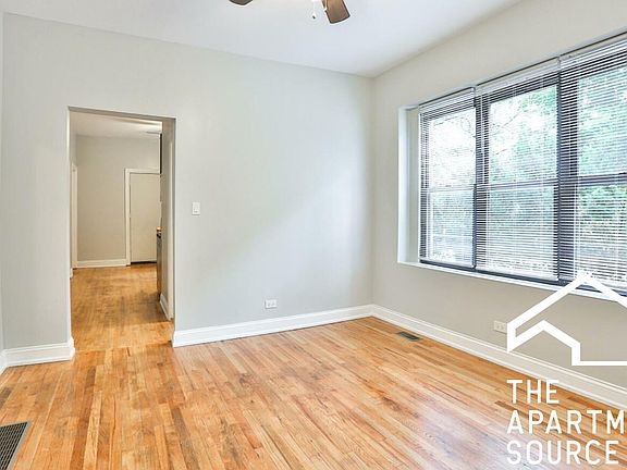 5th image of 2753 N Richmond St #1R