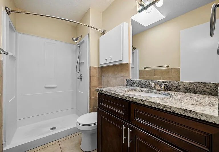 7750 Betty Louise Dr — Photo 9