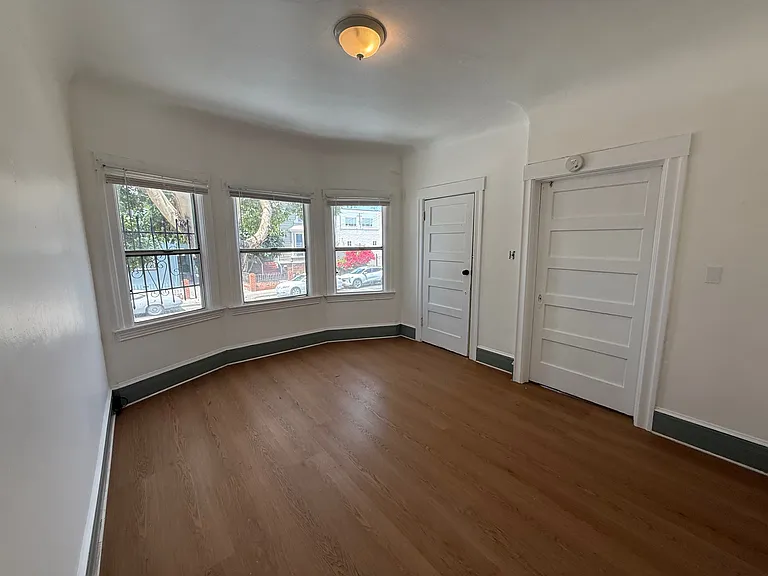 1630 8th Ave — Photo 3