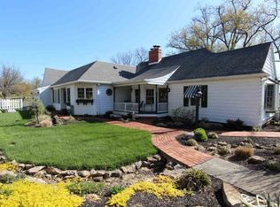 8203 Petersburg Rd, Evansville, IN 47725