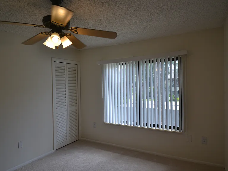 329 Moorings Cove Dr — Photo 17
