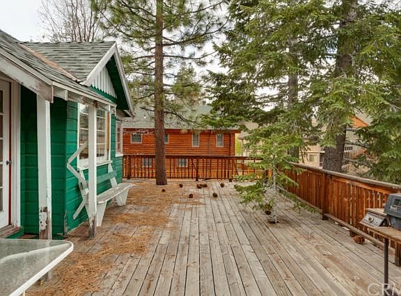 5th image of 848 Cameron Dr