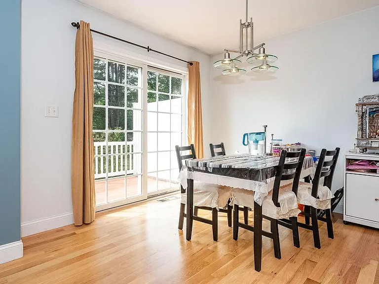 25 Village Dr — Photo 12