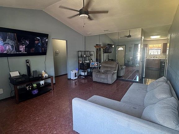 3rd image of 1034 Calle Escondida