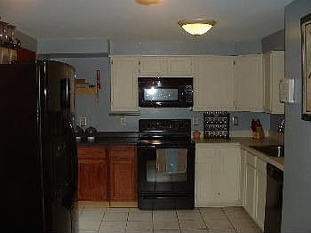 2nd image of 707 Sedgwick Ct