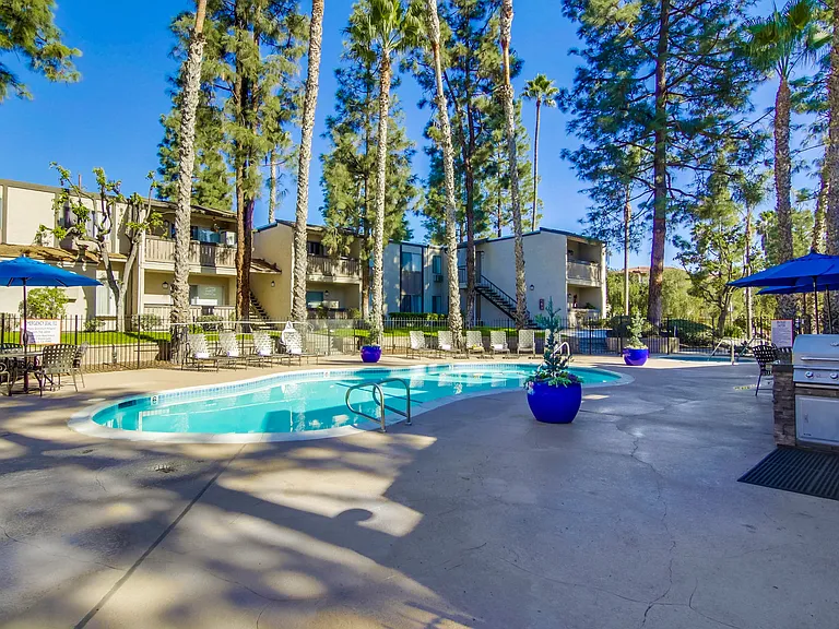 Shasta Lane Apartments — Photo 19