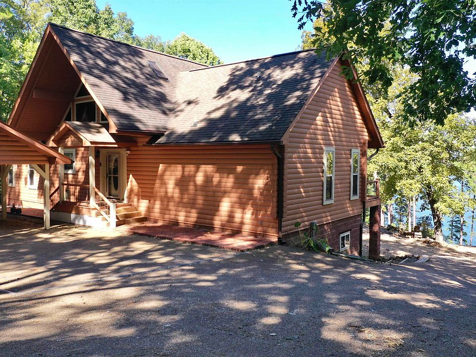 1st image of 286 Lake Village Dr