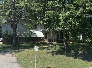 7314 Poplar Ln, Darien, IL 60561