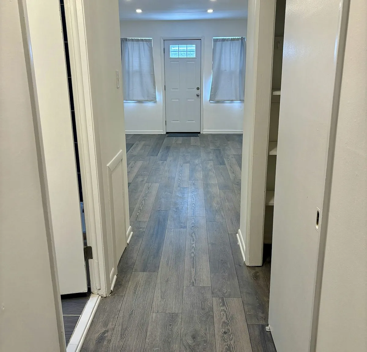 2743 Cranston Road, Unit 2 — Photo 4