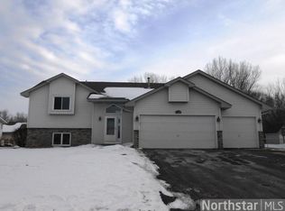 7293 31st St N, Oakdale, MN 55128