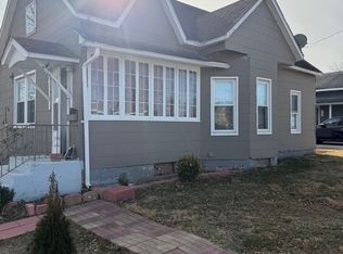 702 W Poplar St, West Frankfort, IL 62896
