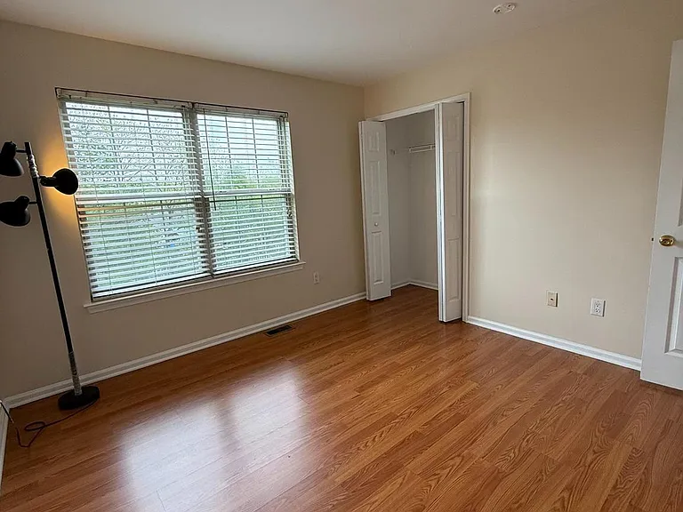 2605 Gramercy Way — Photo 34