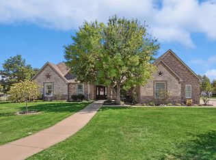 1001 Van Zandt Ct, Haslet, TX 76052