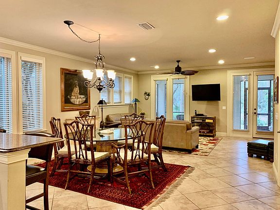 5th image of 53 W Henry Ct