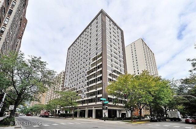 1st image of 360 W Wellington Ave APT 18F