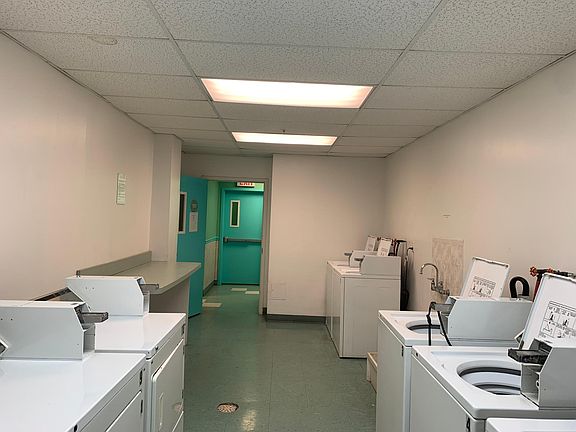 4th image of 177-16 S Conduit Ave #1F