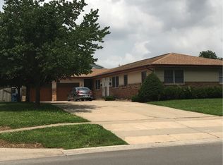 1511 Seven Pines Rd #1, Springfield, IL 62704