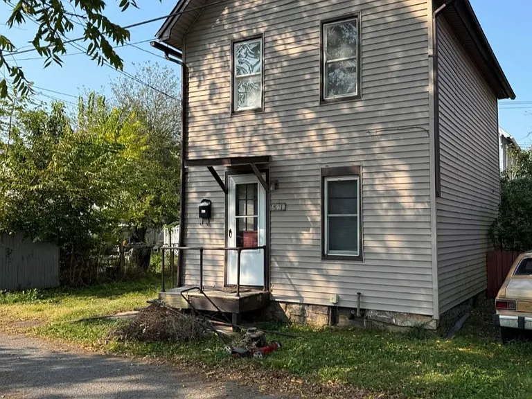 641 Waltz Ln — Photo 8