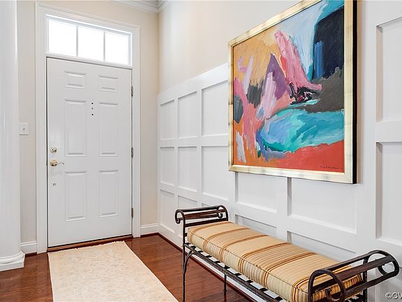 2nd image of 1013 Hyde Ln