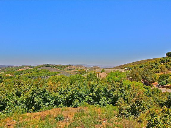 5th image of 27219 Avenida Del Diablo