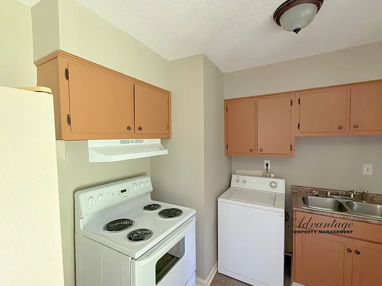 3807 Masterson St — Photo 5