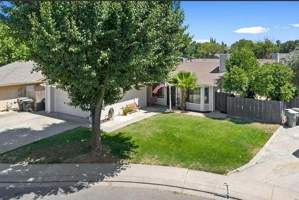 3404 Leona Ct photo 1