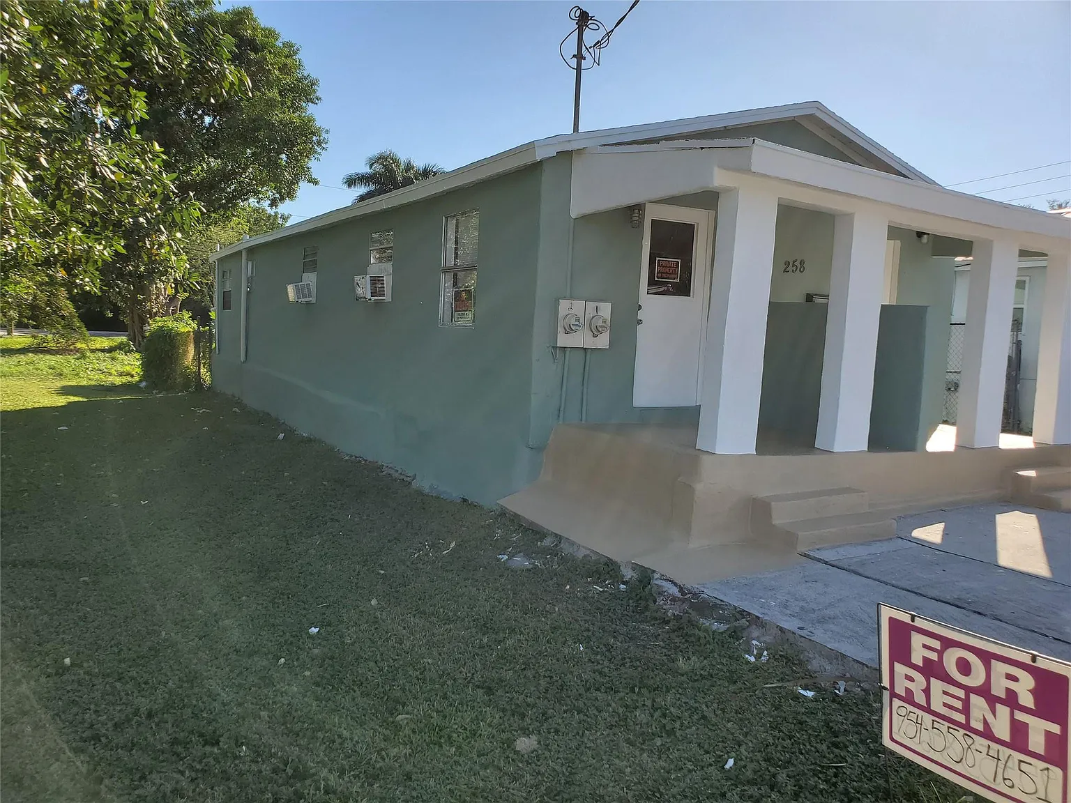 2 bed, 1.0 bath, $895 — Photo 4