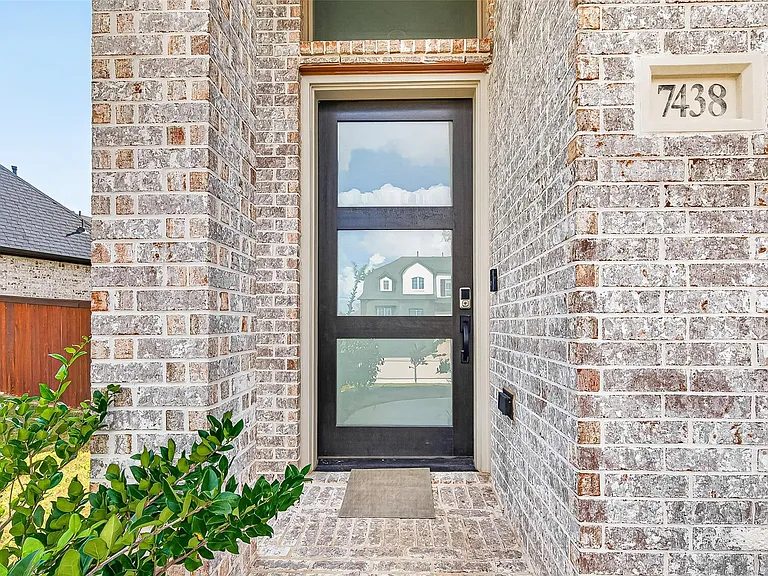7438 Denali Dr — Photo 4
