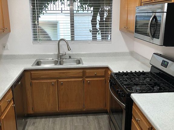 4th image of 4489 Murietta Ave APT 216