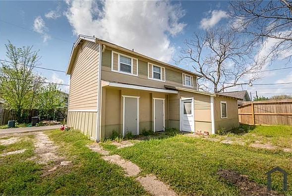 1st image of 3205 Iowa St #3