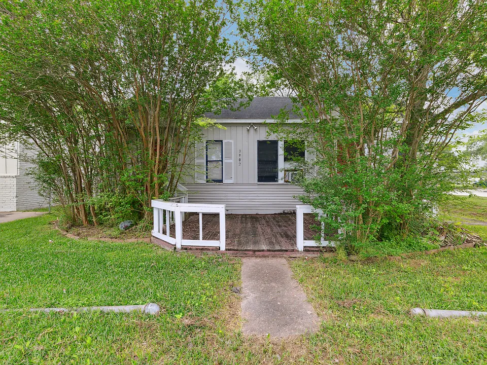 3906 Video St #B