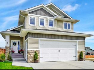 6 W Craig Rd, Sylvan Lake, AB T4S0N7