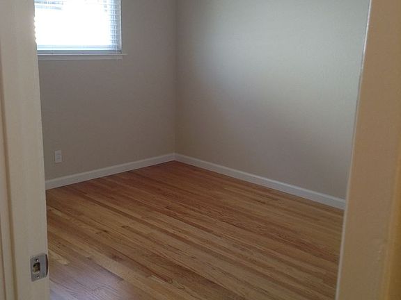 4th image of 5621 Begonia Dr
