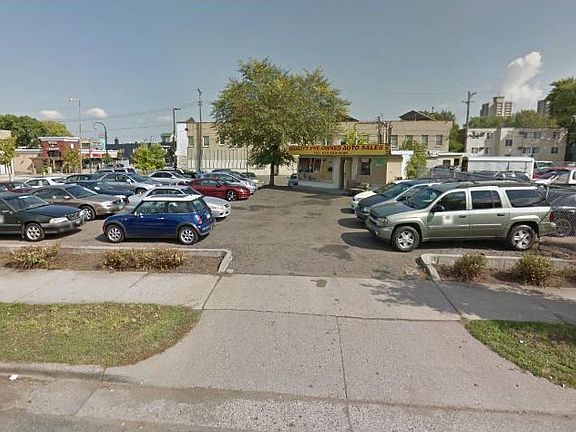 5th image of 429 W Lake St