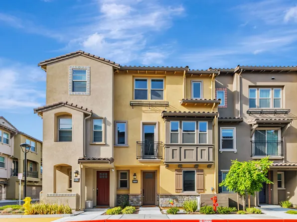 1251 Verano Rd, Mountain View, CA 94043