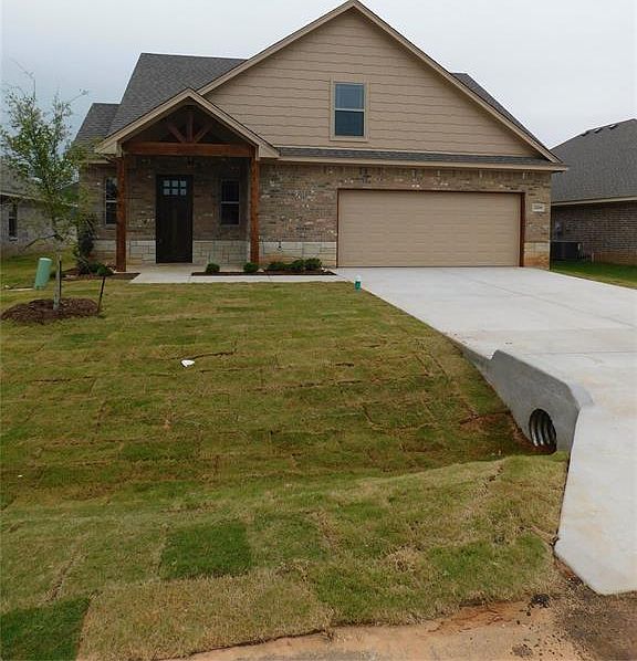 1st image of 3208 Arrow Creek Dr