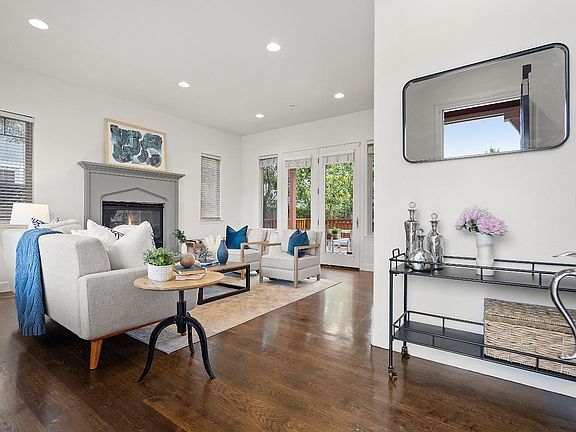3rd image of 451 - 453 San Lorenzo Court