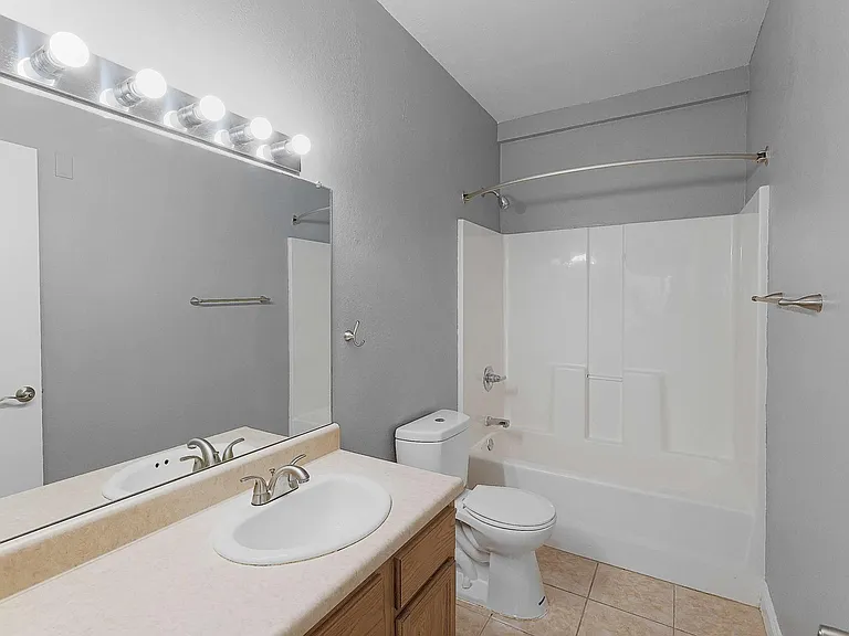 331 Fulton St — Photo 27