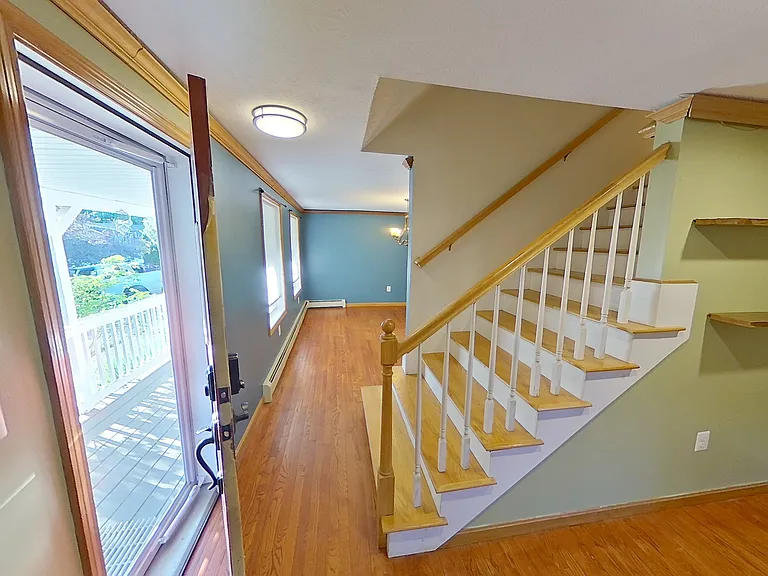 43 Mission Ave — Photo 5