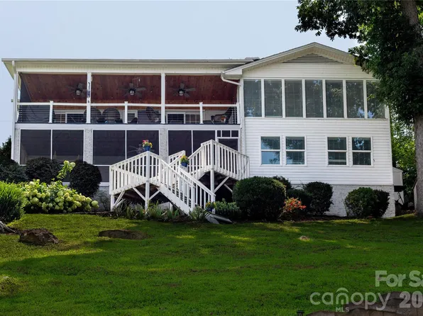 220 Lakeshore Ln, Taylorsville, NC 28681