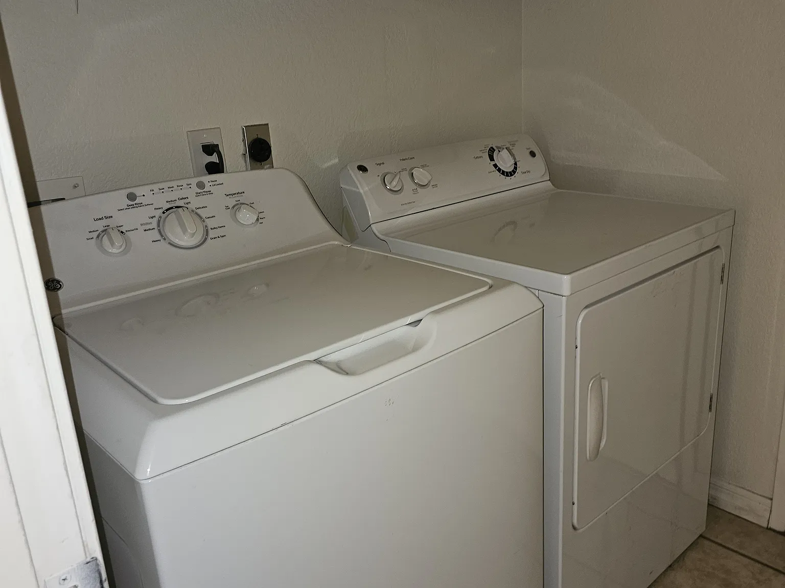 3 bed, 1608 sqft, $2,100 — Photo 2