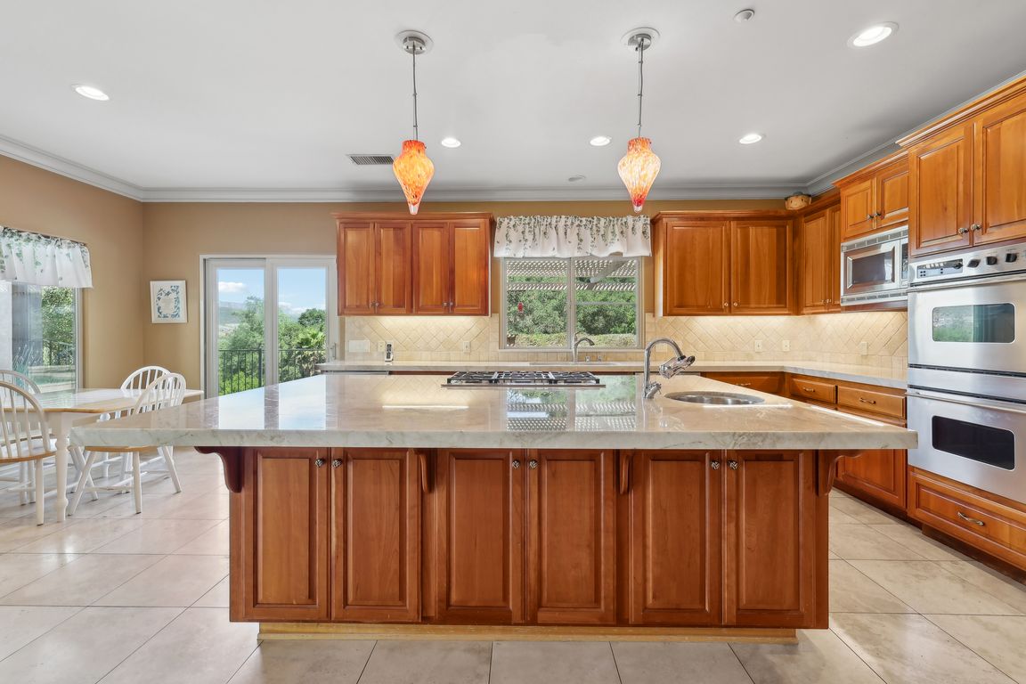 Millagra Dr-3105-025.jpg