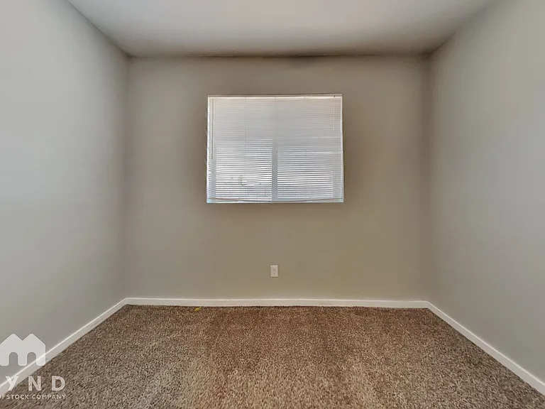 6041 S 8th Pl — Photo 12