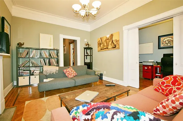 Rented by R New York | media 17