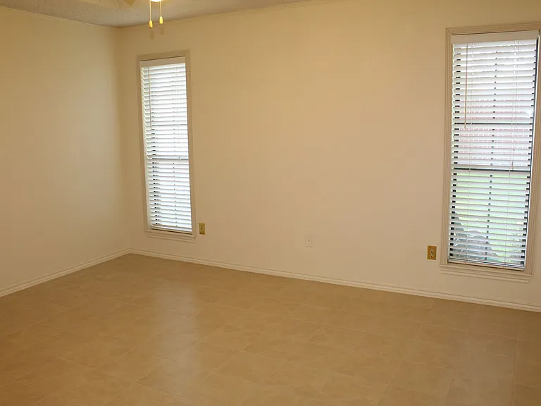 4216 Marshall Ct — Photo 14