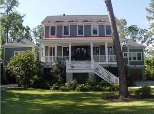 1472 Headquarters Plantation Dr, Johns Island, SC 29455