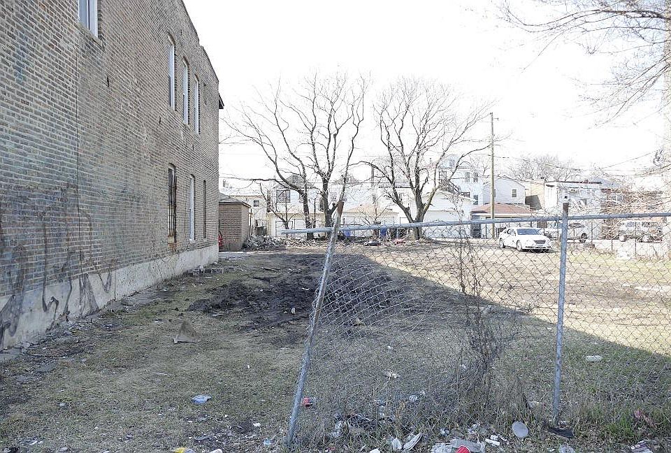 1st image of 2926 S Wentworth Ave