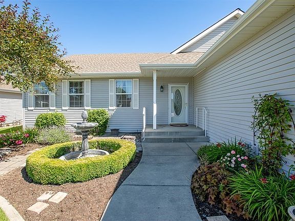 2nd image of 2607 S Sunnybrook Ln
