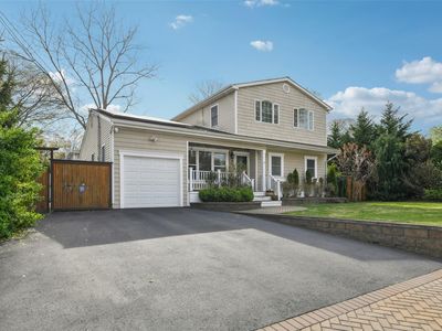 3 Bayard Street, Lake Grove, NY, 11755